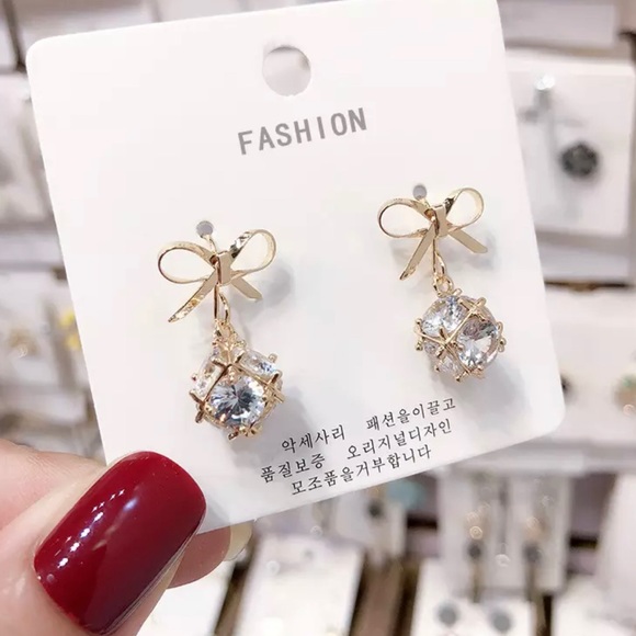 3/$30 Bow Drop Earrings Gold - Picture 4 of 7